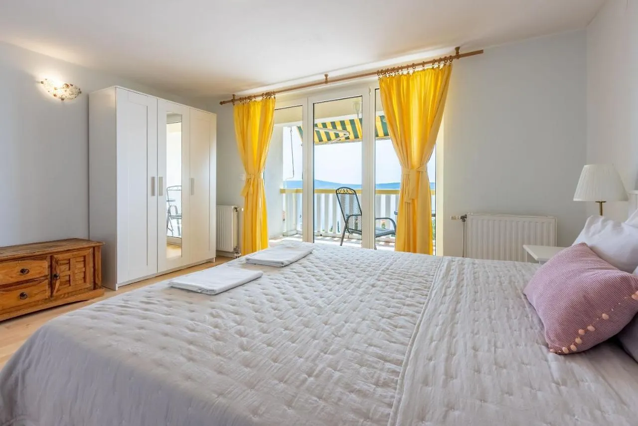 Apartments Neno Crikvenica