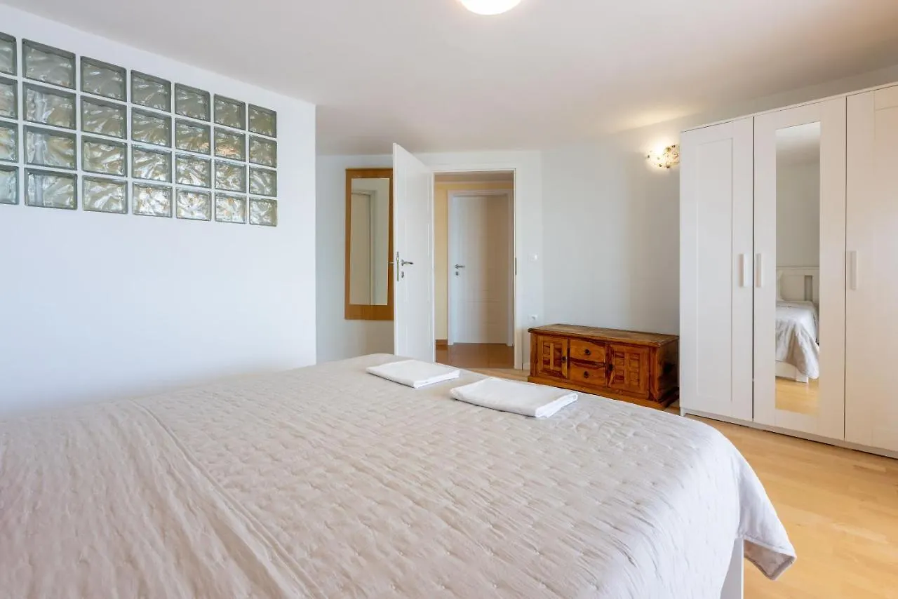 Apartments Neno Crikvenica Croatia