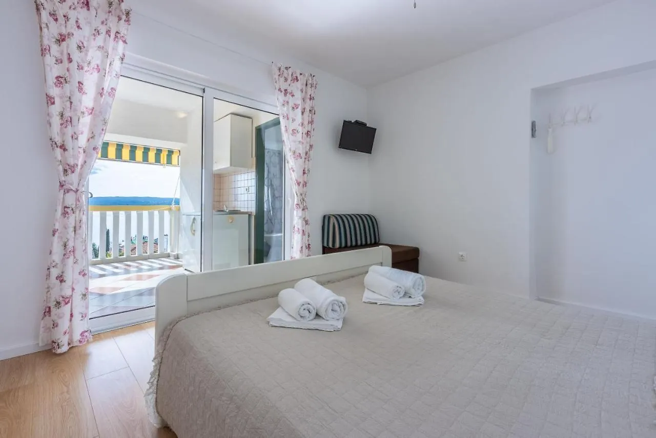Apartments Neno Crikvenica