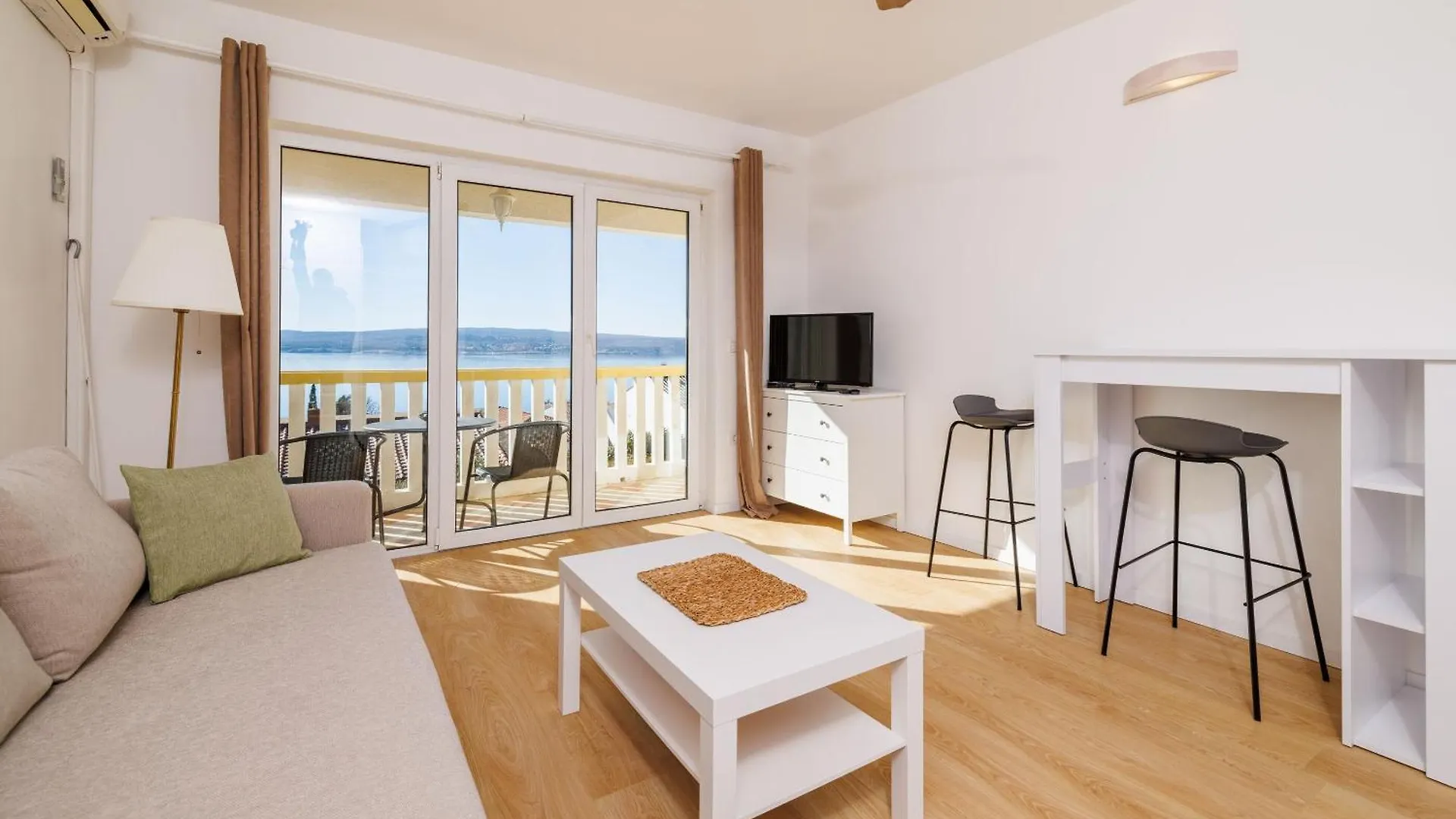 Apartments Neno Crikvenica