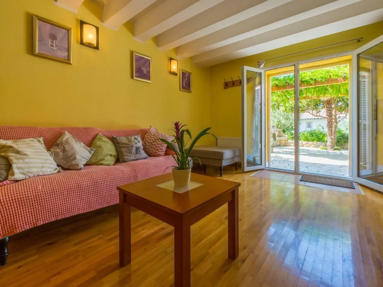 Apartments Neno Crikvenica