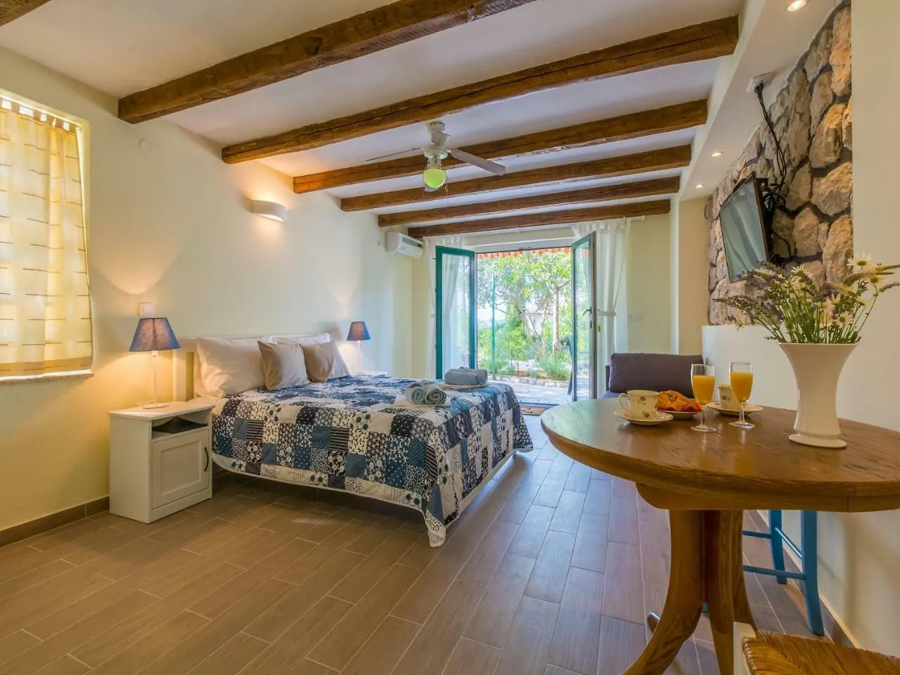 Apartments Neno Crikvenica