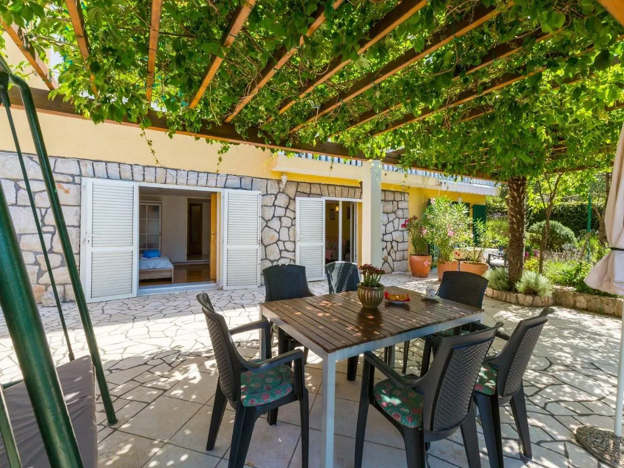 Apartments Neno Crikvenica