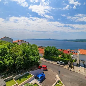  Apartman Pavlak